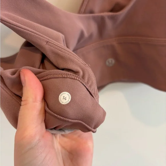 Lululemon Align V-Neck Bra *Light Support, C/D Cup - Picture 5 of 5